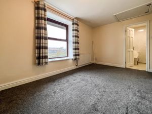 Bedroom- click for photo gallery